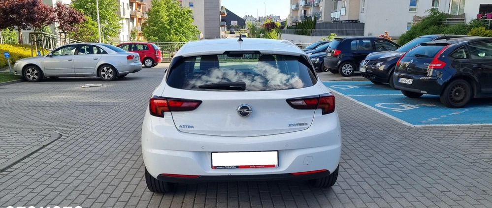 Opel Astra cena 44900 przebieg: 118000, rok produkcji 2019 z Gdańsk małe 154